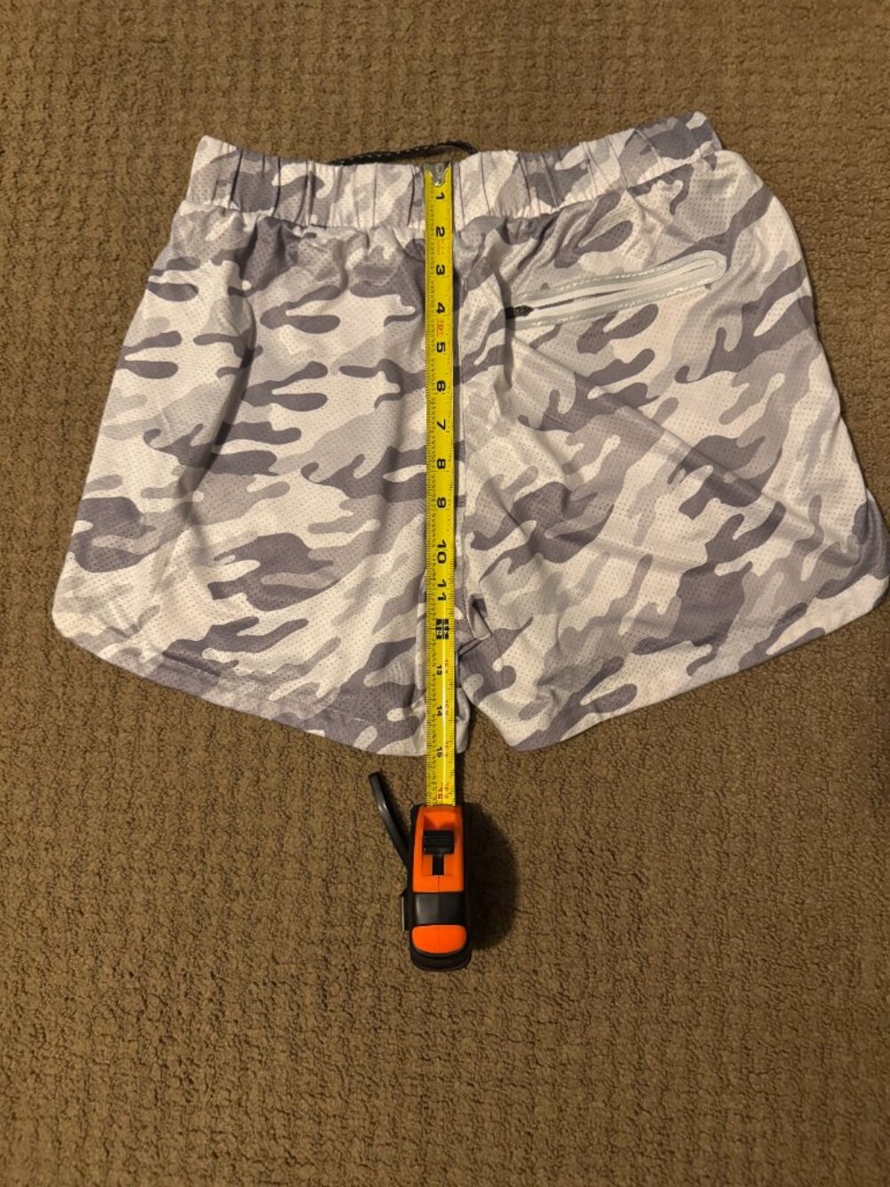 Youngla White Camo 4.5" Shorts Medium
